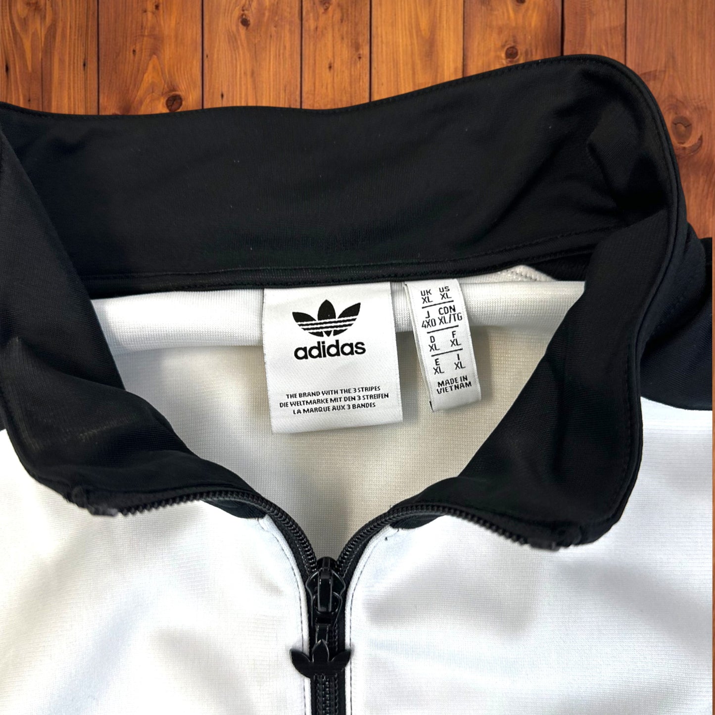 Adidas Originals Jacket (XL)